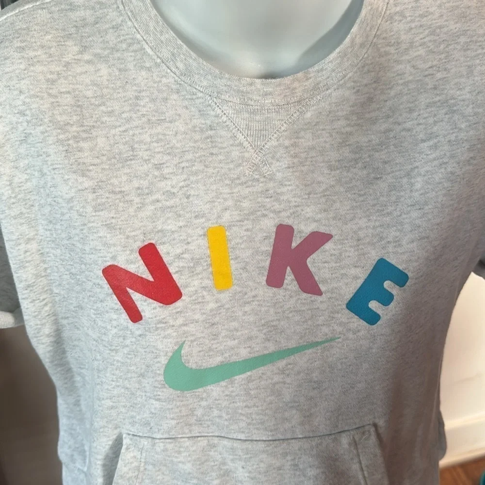 NIKE Kids Girls Cropped Short Sleeve Sweatshirt Size XL Short Sleeve Top